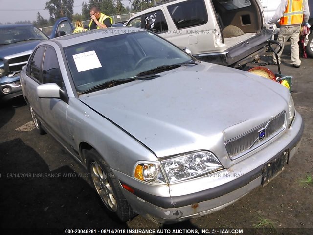 YV1VS2559YF520278 - 2000 VOLVO S40 GRAY photo 1