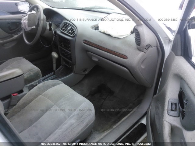 1G3NB52M8X6316458 - 1999 OLDSMOBILE CUTLASS GL თეთრი ფოტო 5