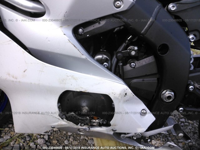 JYARJ28E5HA000416 - 2017 YAMAHA YZFR6 WHITE photo 9