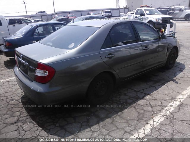 4T1BE32K42U524740 - 2002 TOYOTA CAMRY LE/XLE/SE 灰色 照片 4