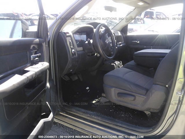 3C6JD7AT6CG241367 - 2012 DODGE RAM 1500 ST GRAY photo 5