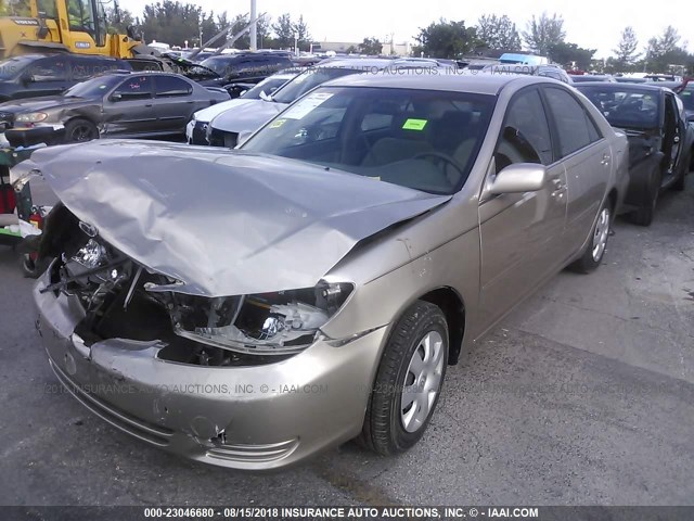 4T1BE32K03U779600 - 2003 TOYOTA CAMRY LE/XLE/SE BEIGE photo 2