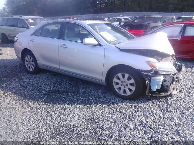 4T1BK46K19U079490 - 2009 TOYOTA CAMRY SE/LE/XLE SILVER photo 1
