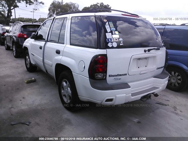 1GNDS13S822508844 - 2002 CHEVROLET TRAILBLAZER  WHITE photo 3