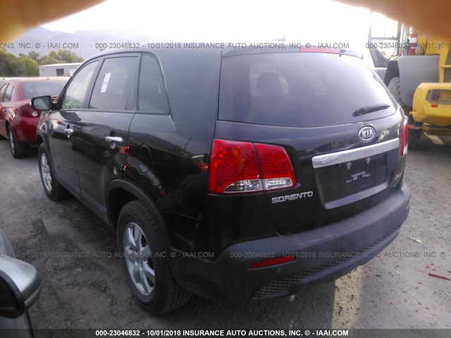 5XYKT3A13DG419176 - 2013 KIA SORENTO LX BLACK photo 3