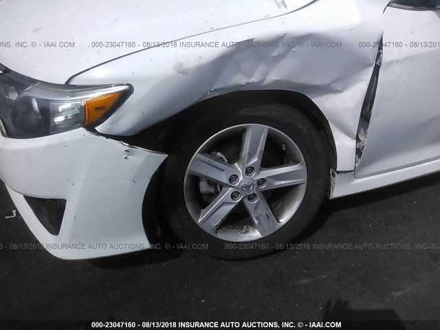4T1BF1FK3DU233774 - 2013 TOYOTA CAMRY L/SE/LE/XLE Ağ foto 6