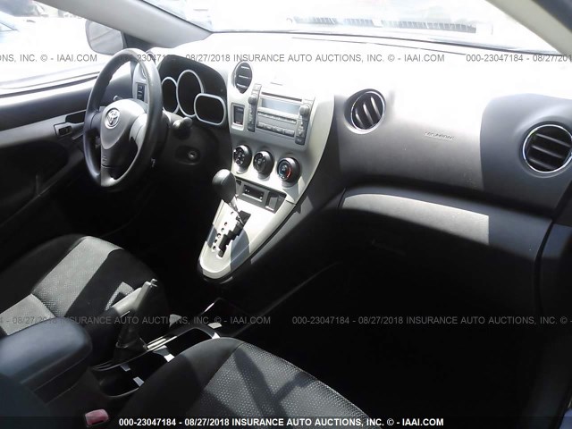 2T1KU40EX9C161944 - 2009 TOYOTA COROLLA MATRIX  BLACK photo 5