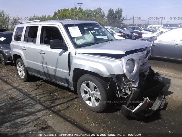 1J4NF4GB2BD211970 - 2011 JEEP PATRIOT LATITUDE SILVER photo 1