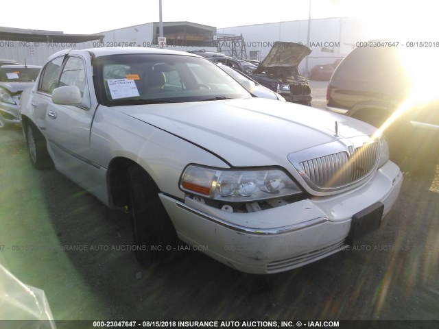 1LNHM82V87Y609746 - 2007 LINCOLN TOWN CAR SIGNATURE LIMITED CREAM photo 1