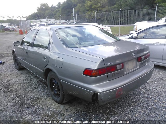 4T1BG22K9VU175308 - 1997 TOYOTA CAMRY CE/LE/XLE 灰色 照片 3