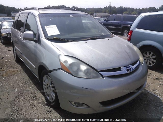 5TDZK22C27S063726 - 2007 TOYOTA SIENNA XLE/XLE LIMITED SILVER photo 1