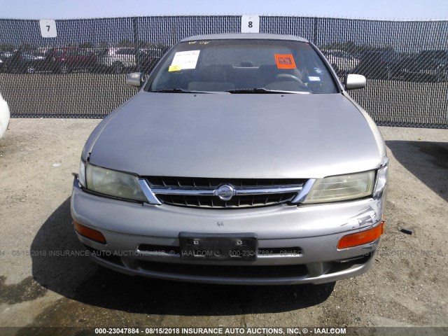 JN1CA21D3WT524566 - 1998 NISSAN MAXIMA GLE/GXE/SE GRAY photo 6