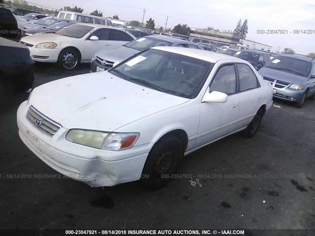 4T1BG22KXYU962207 - 2000 TOYOTA CAMRY CE/LE/XLE 白色 照片 2