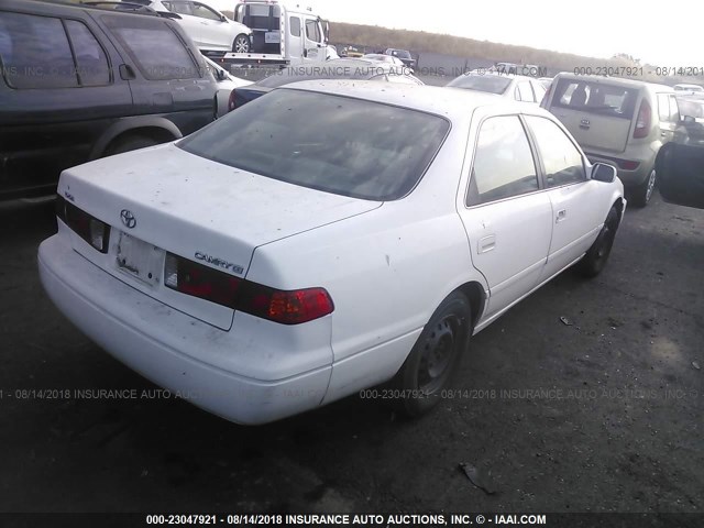 4T1BG22KXYU962207 - 2000 TOYOTA CAMRY CE/LE/XLE 白色 照片 4