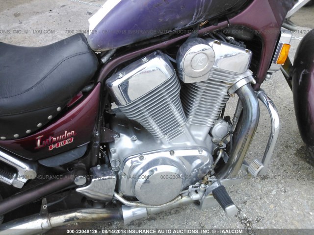 JS1VX51L8N2102689 - 1992 SUZUKI VS1400 GLP MAROON photo 8