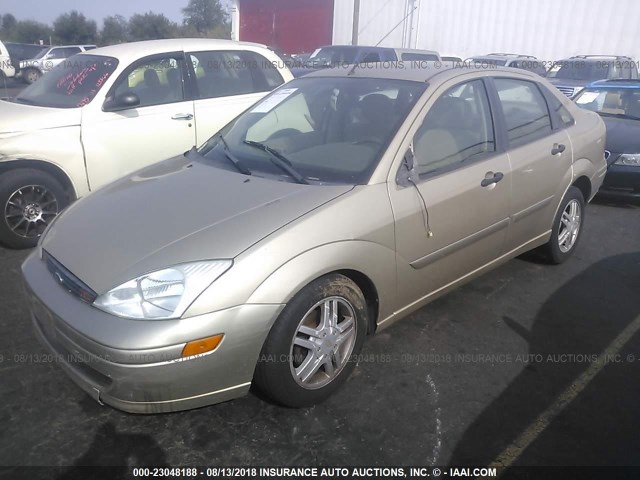 1FAFP34P82W291299 - 2002 FORD FOCUS SE/SE COMFORT GOLD photo 2