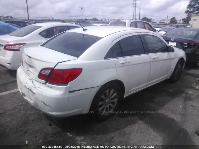 1C3CC5FB0AN213999 - 2010 CHRYSLER SEBRING LIMITED WHITE photo 4