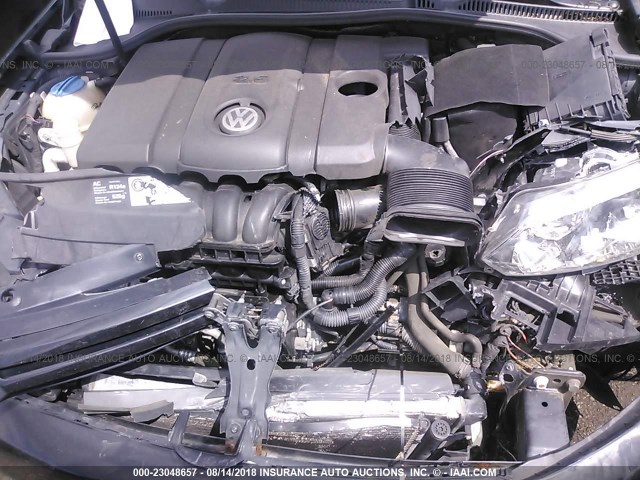 WVWDB7AJ6BW090587 - 2011 VOLKSWAGEN GOLF BLACK photo 10