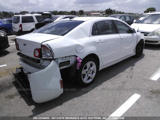 1G1ZB5E02CF289318 - 2012 CHEVROLET MALIBU LS თეთრი ფოტო 4