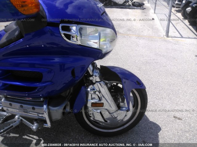 1HFSC47015A401786 - 2005 HONDA GL1800 BLUE photo 5