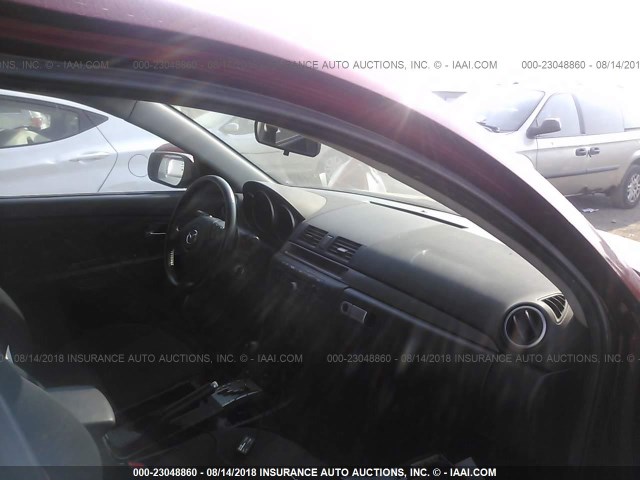 JM1BK143561457466 - 2006 MAZDA 3 HATCHBACK BURGUNDY photo 5