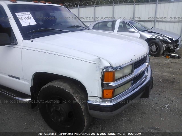 1GCHC39J4TE266197 - 1996 CHEVROLET GMT-400 C3500 WHITE photo 6