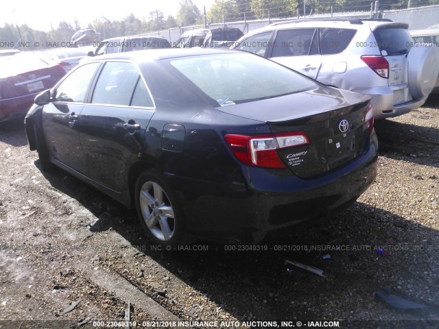 4T1BF1FK6EU393729 - 2014 TOYOTA CAMRY L/SE/LE/XLE BLACK photo 3