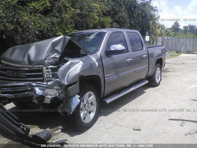 3GTP1VE05DG224853 - 2013 GMC SIERRA C1500 SLE SILVER photo 2