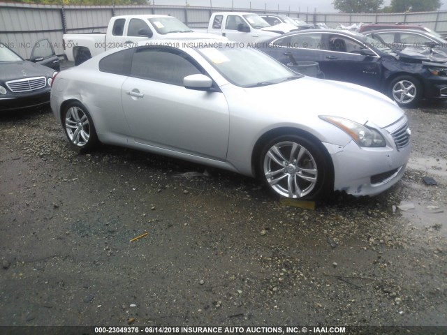 JNKCV64E79M601093 - 2009 INFINITI G37 JOURNEY/SPORT SILVER photo 1