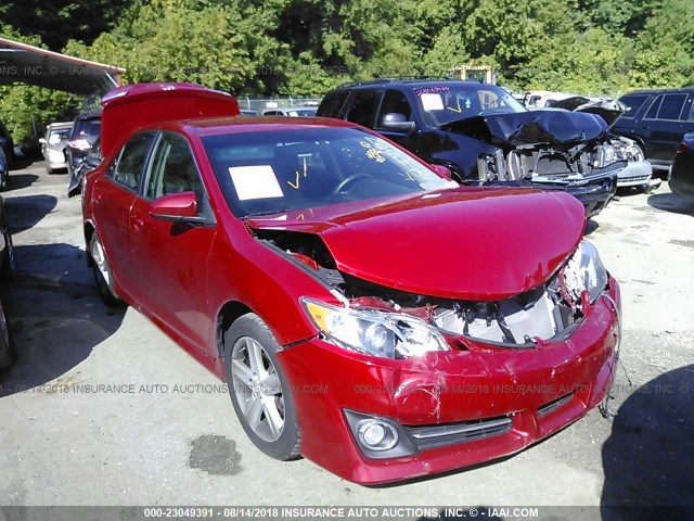 4T1BF1FK7EU757057 - 2014 TOYOTA CAMRY L/SE/LE/XLE RED photo 1