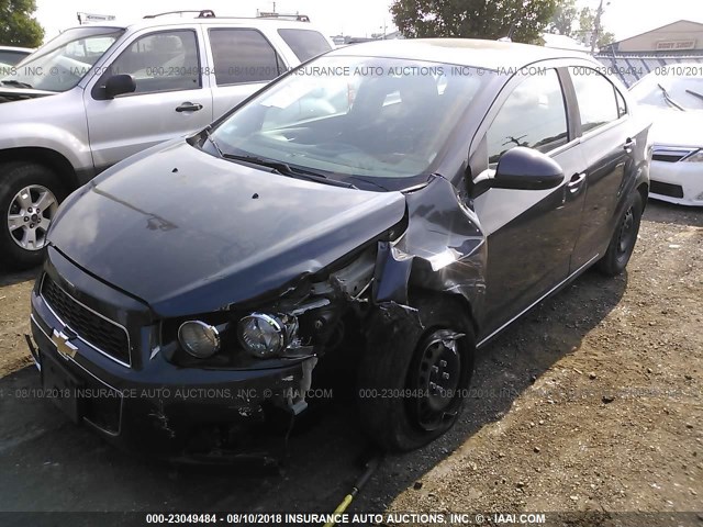 1G1JA5SH2D4179912 - 2013 CHEVROLET SONIC LS 黑色 照片 2
