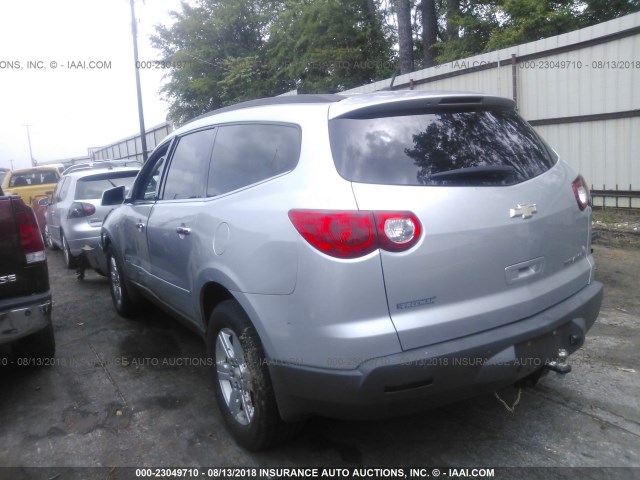 1GNKRGED8CJ278878 - 2012 CHEVROLET TRAVERSE LT SILVER photo 3