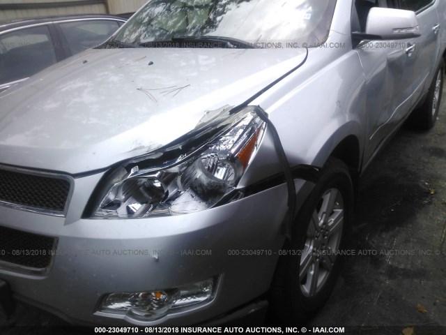 1GNKRGED8CJ278878 - 2012 CHEVROLET TRAVERSE LT SILVER photo 6