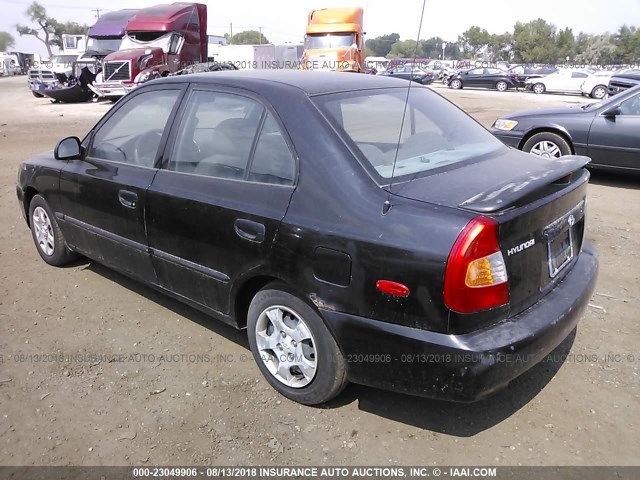 KMHCG45CX2U317469 - 2002 HYUNDAI ACCENT BLACK photo 3