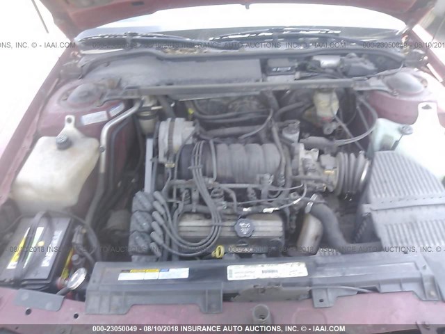 1G2HX52KXWH221212 - 1998 PONTIAC BONNEVILLE SE RED photo 10