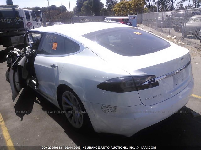 5YJSA1E12GF154394 - 2016 TESLA MODEL S WHITE photo 3
