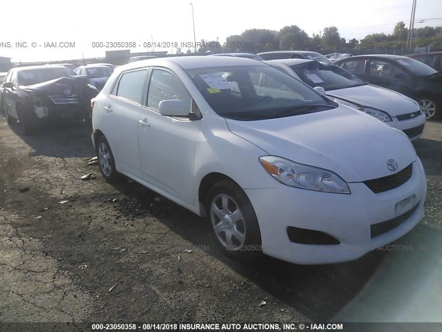 2T1KU4EE7AC369289 - 2010 TOYOTA COROLLA MATRIX  WHITE photo 1