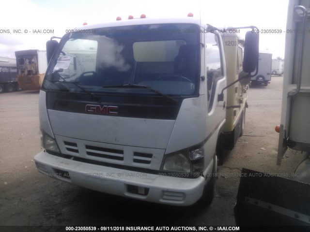 J8DE5B16X67900991 - 2006 GMC 5500 W55042 GOLD photo 2