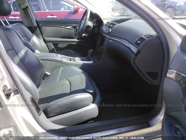 WDBUF76J14A465555 - 2004 MERCEDES-BENZ E 55 AMG SILVER photo 5