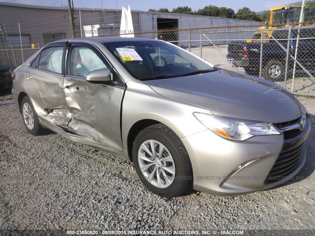 4T4BF1FK1FR484804 - 2015 TOYOTA CAMRY LE/XLE/SE/XSE Champagne photo 1