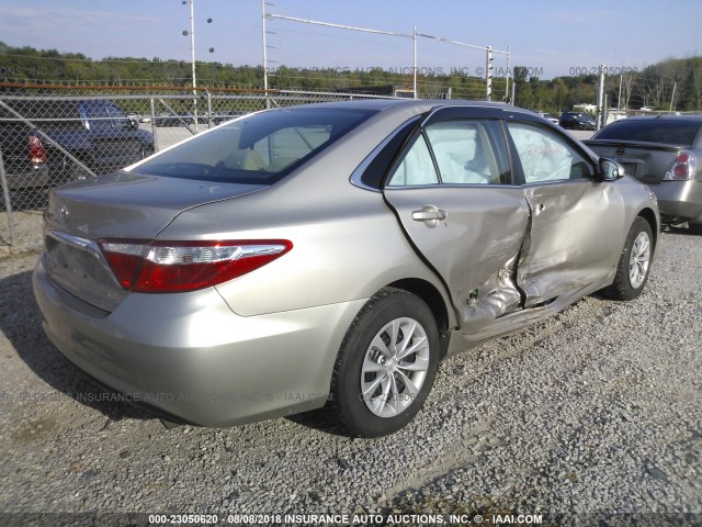 4T4BF1FK1FR484804 - 2015 TOYOTA CAMRY LE/XLE/SE/XSE Champagne photo 4