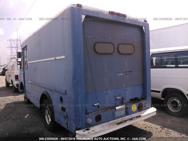 1GTHP32T0H3502203 - 1987 GMC VALUE VAN P3500 BLUE photo 3