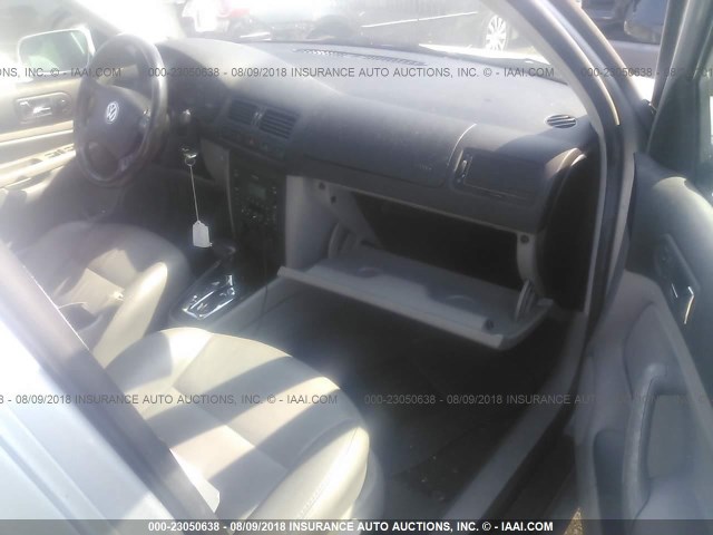 3VWSE69M02M060506 - 2002 VOLKSWAGEN JETTA GLS 银色 照片 5