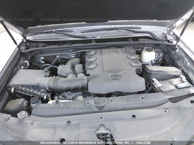 JTEBU5JR2G5375422 - 2016 TOYOTA 4RUNNER SR5 PREM/LTDL/TRAIL/TRD SILVER photo 10