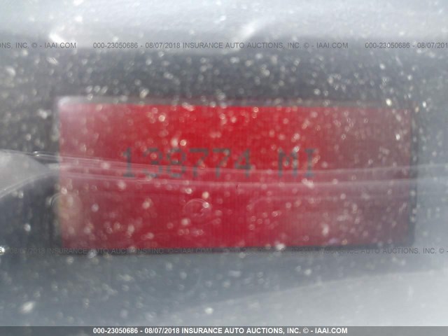 2G2WP582371174530 - 2007 PONTIAC GRAND PRIX WHITE photo 7