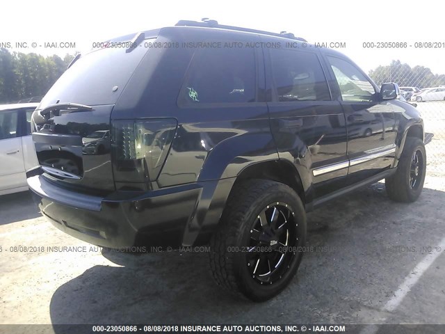 1J4HR48N35C713474 - 2005 JEEP GRAND CHEROKEE LAREDO/COLUMBIA/FREEDOM BLACK photo 4