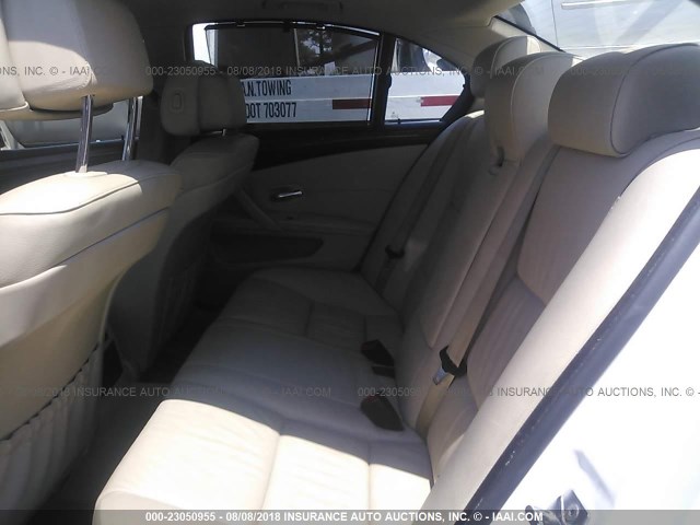 WBANV13519C151913 - 2009 BMW 528 XI WHITE photo 8