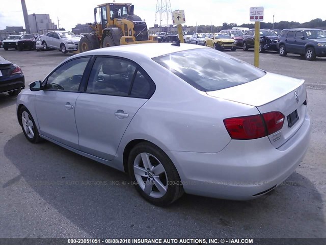 3VWLL7AJ2CM079660 - 2012 VOLKSWAGEN JETTA TDI SILVER photo 3