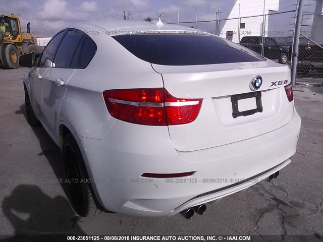 5YMGZ0C58BLK14075 - 2011 BMW X6 M WHITE photo 3