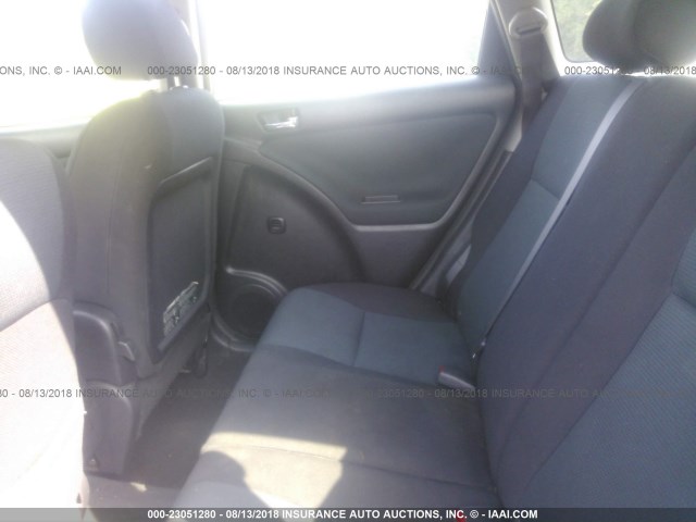 2T1KR30E78C718674 - 2008 TOYOTA COROLLA MATRIX XR SILVER photo 8